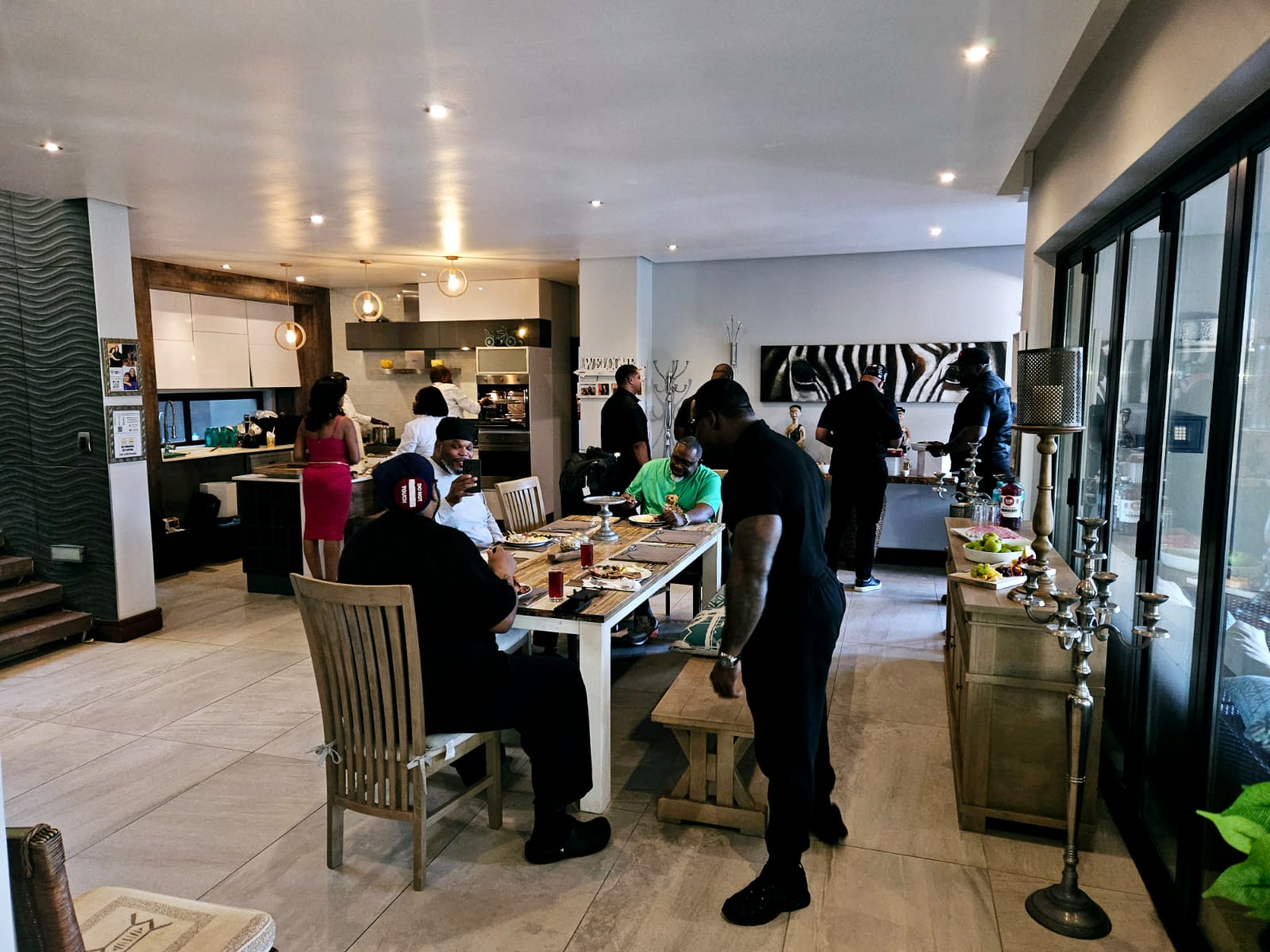 VIP Security Teams having breakfast